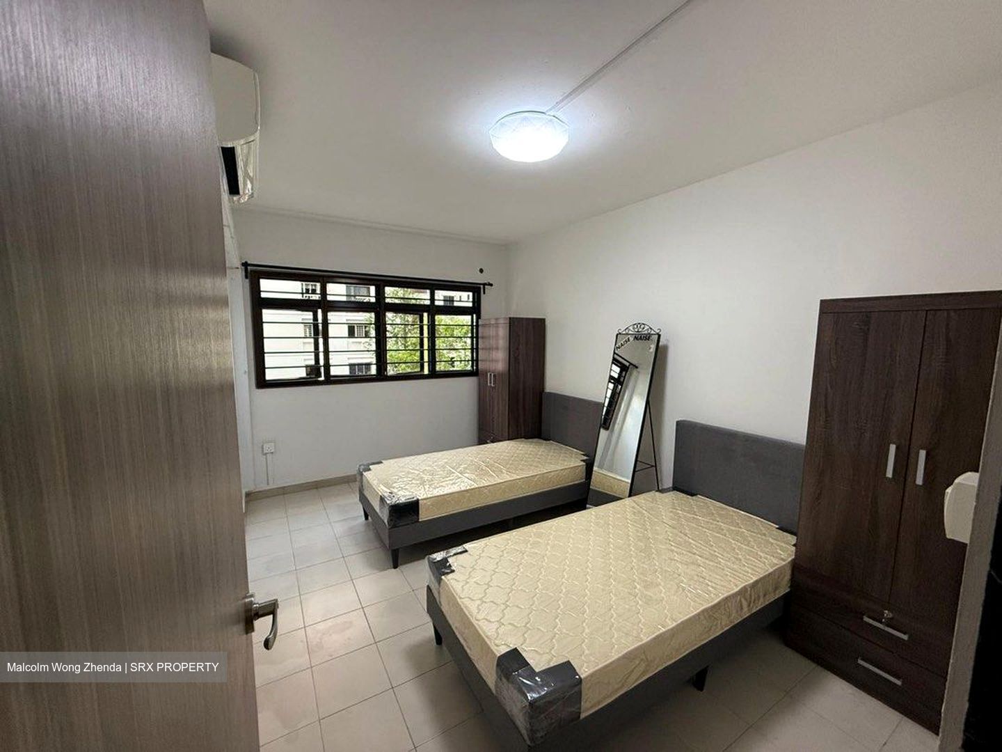 Bukit Batok West Avenue 4 (Bukit Batok),  #522978301